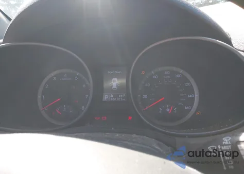 2016 Hyundai Santa Fe Sport 2.4L z USA, uszkodzony, nr VIN 5XYZU3LB6GG325055